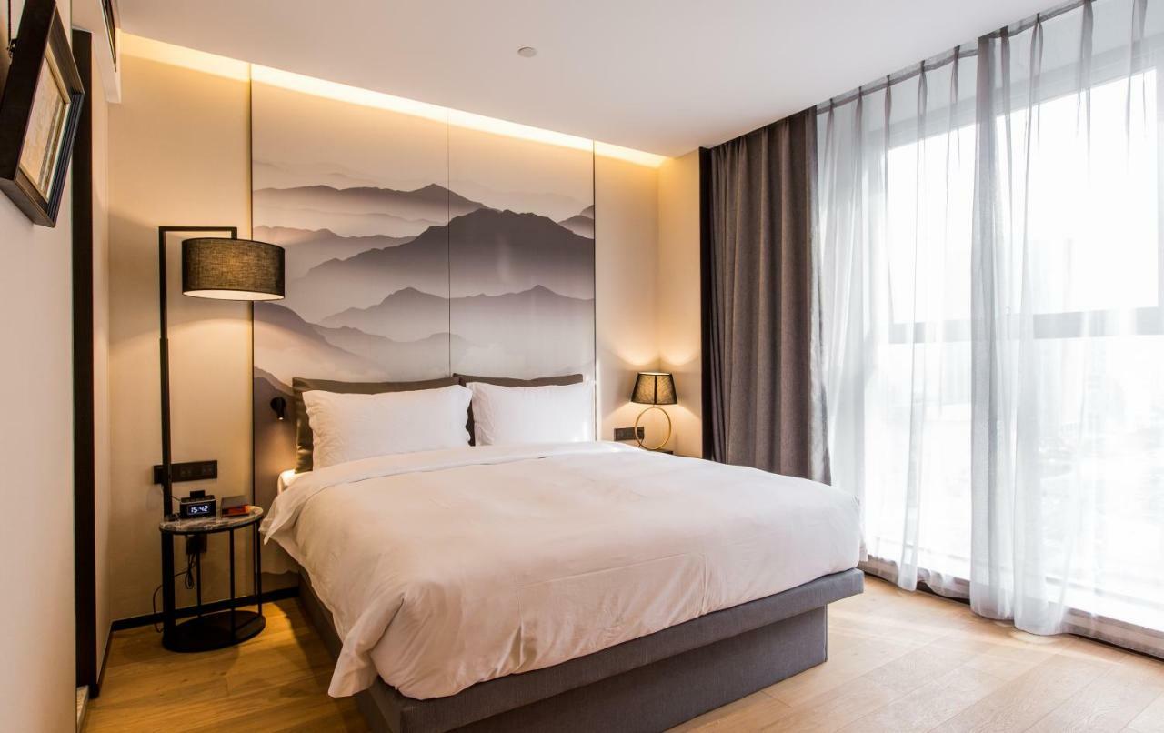 Howard Johnson By Wyndham Life Zhuoyuan Ningbo Luaran gambar